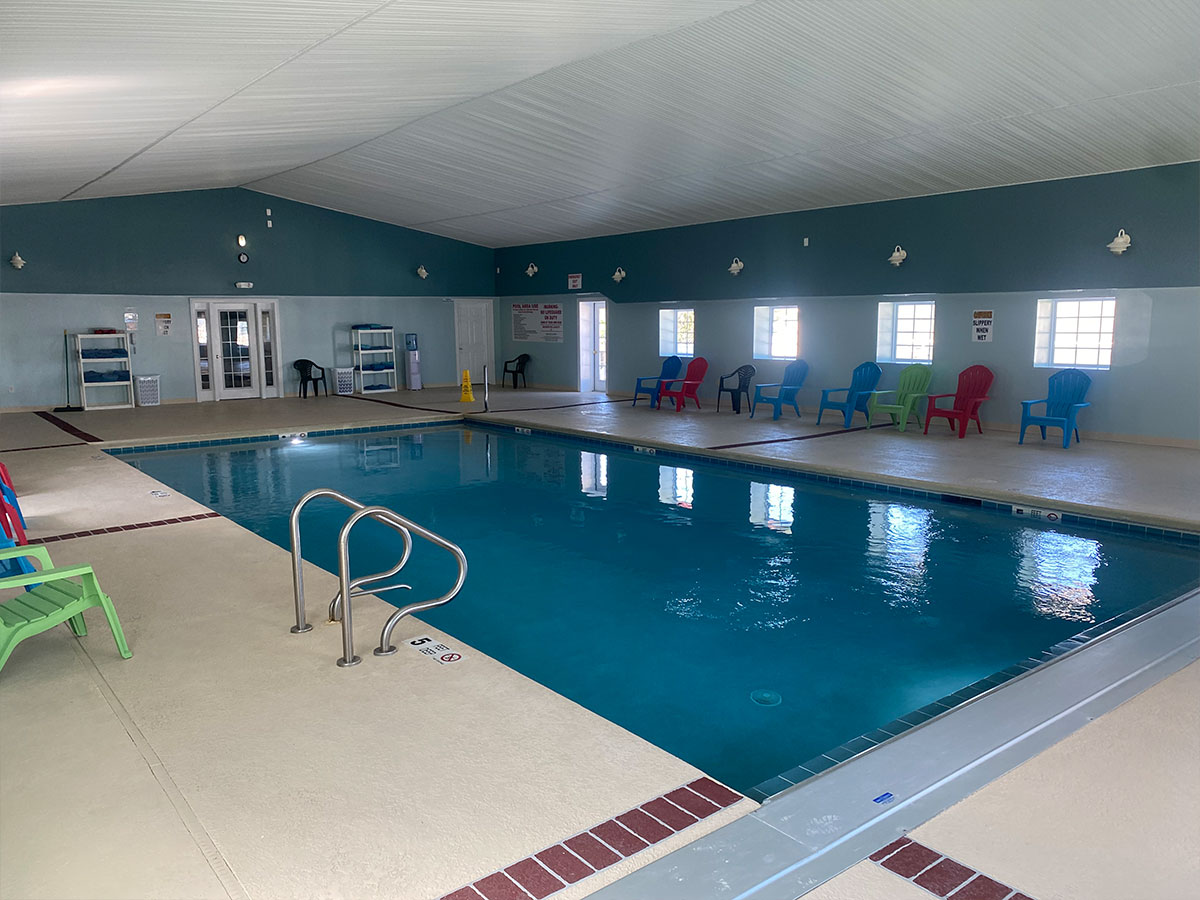 Swimming Pool - Taber Inne | Mystic, CT